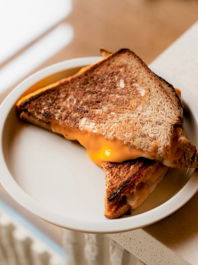 Grilled cheese servi chez Gravaine Café